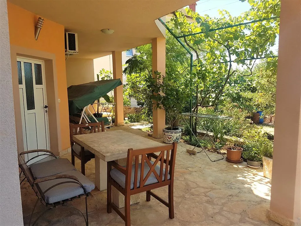 Apartments Villa Marija Gornji Karin Chorwacja