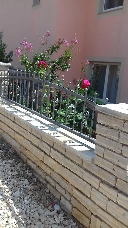 Apartments Villa Marija Gornji Karin Chorwacja
